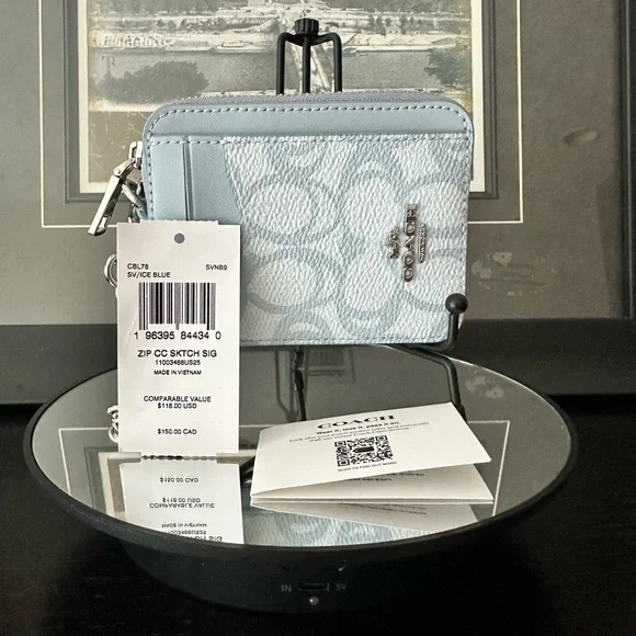 Coach Zip Card Case In Sketch Signature Canvas Ice Blue - Picture 11 of 11